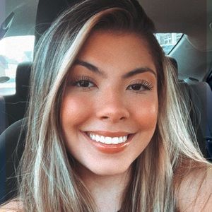 Meet your Posher, Valentina